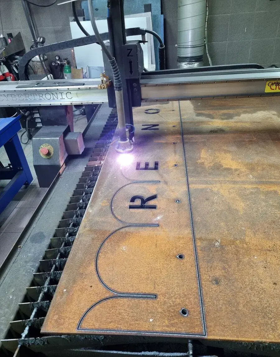 CNC Plazma 1100x 2100mm s možností rotační osy