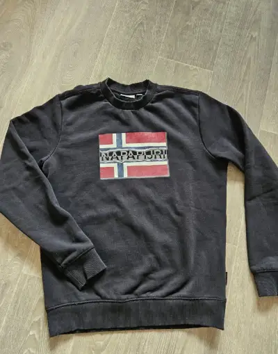 Nová mikina Napapijri