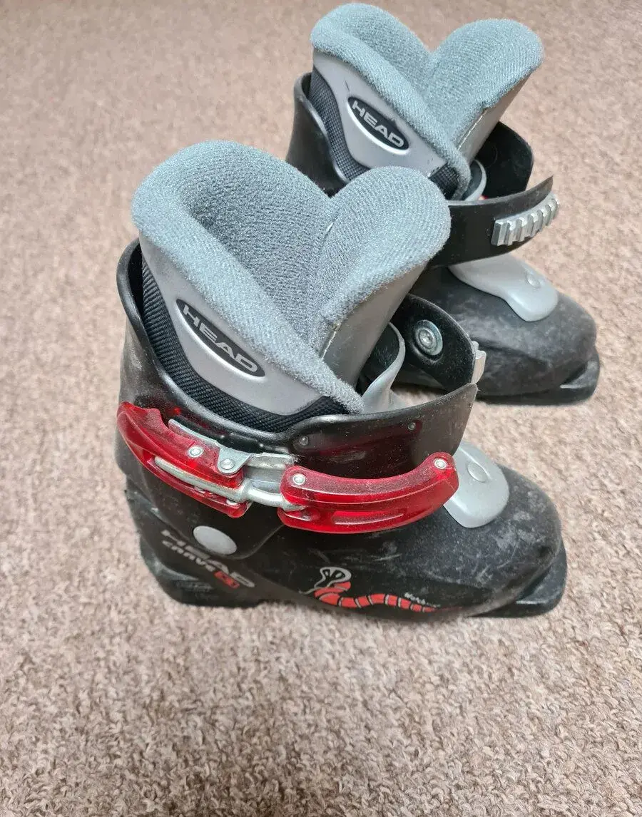 Dětské lyžařské boty Head Carve X1