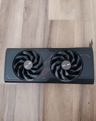 Sapphire PULSE AMD Radeon RX 7700 XT.