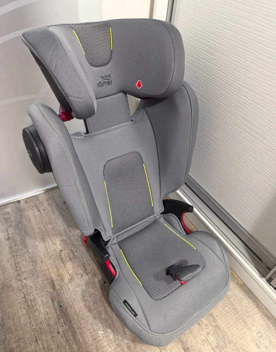 Britax Römer Kidfix III S