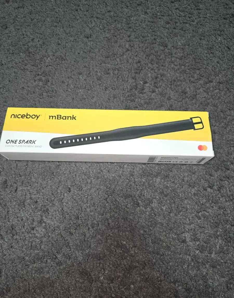 Bezkontaktní platební náramek Niceboy ONE SPARK v čer