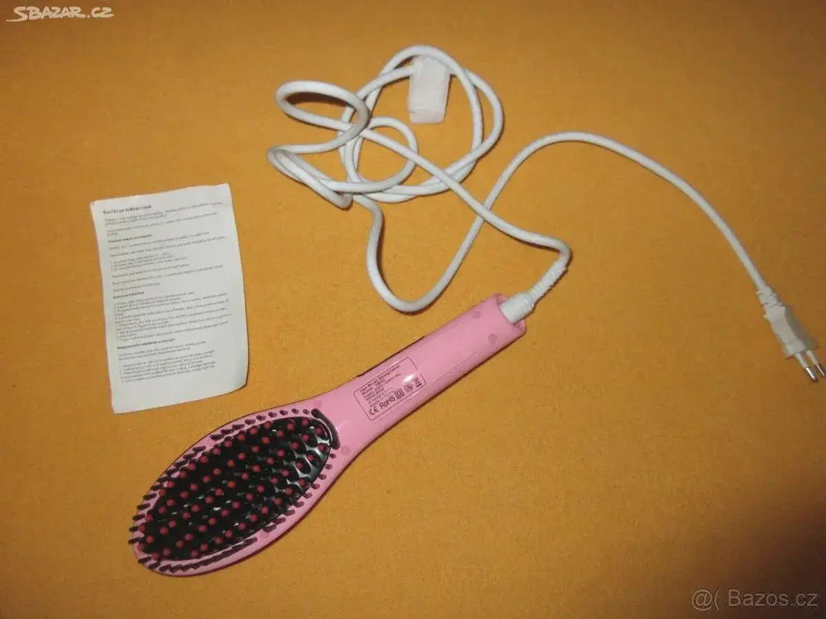 Kartáč na žehlení vlasů Hair Brush Streightener.