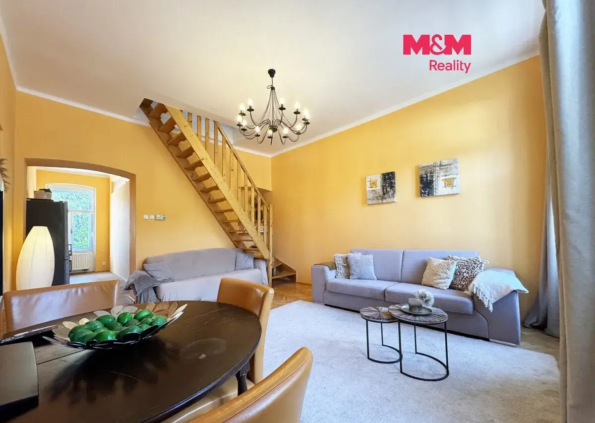 Pronájem bytu 3+1, 96 m², Karlovy Vary, ul. Škroupova