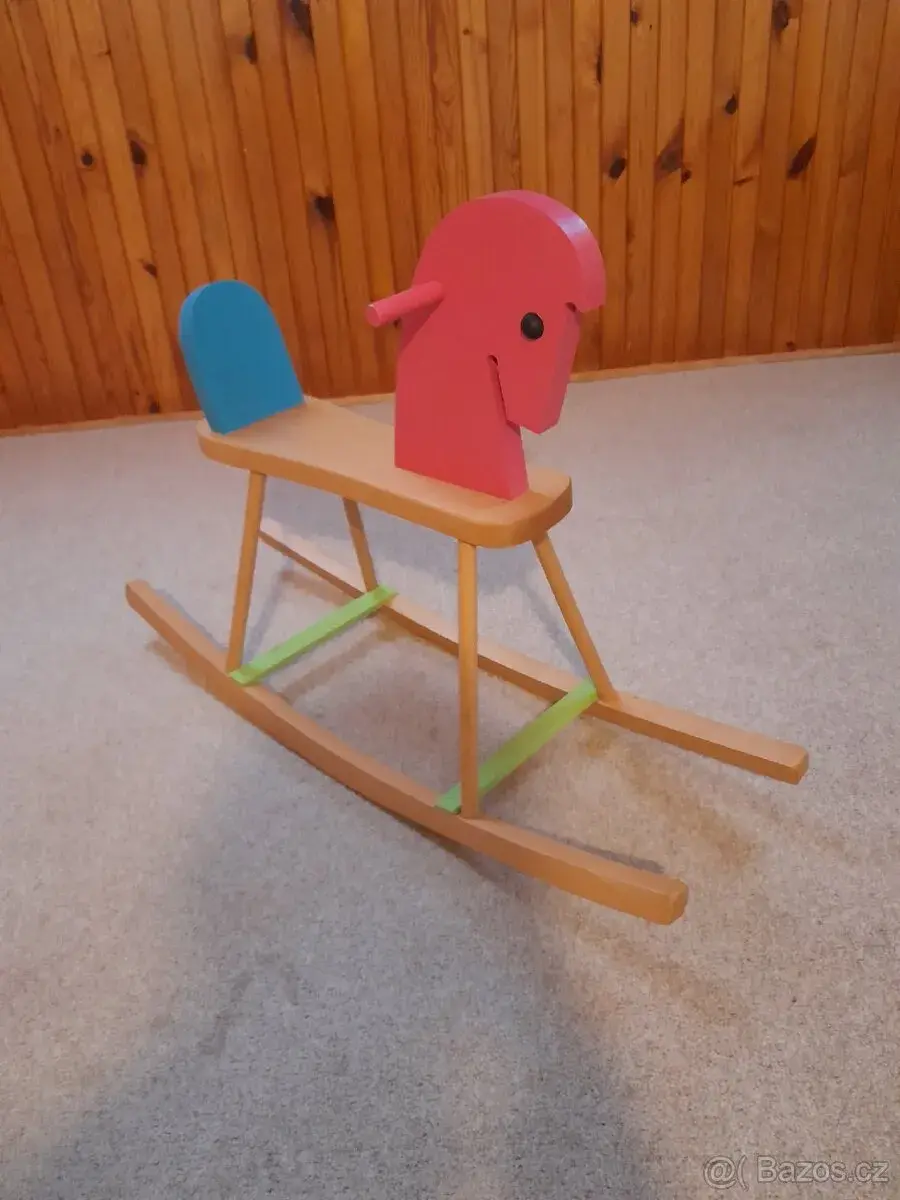 Houpací koník