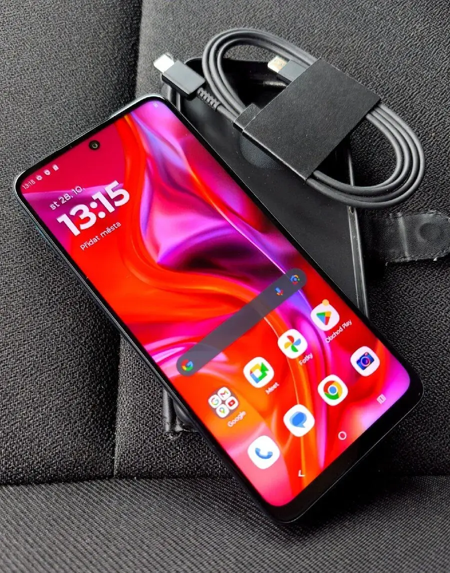 8GB RAM/128GB - ZÁNOVNÍ MOTOROLA