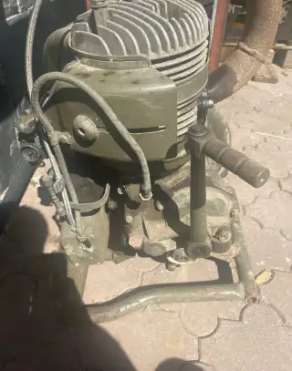 Motor ZB4