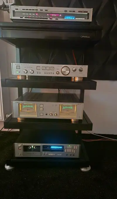 LUXMAN