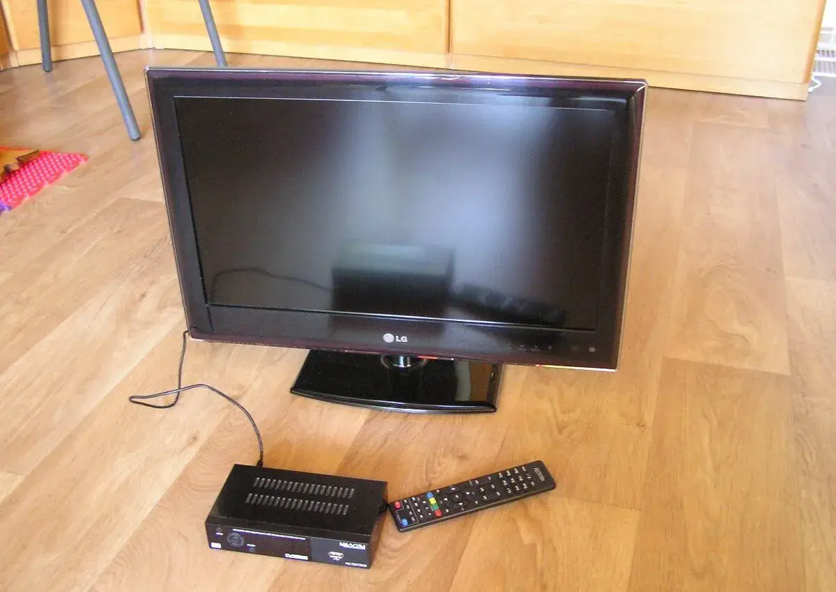 Televize LG, uhlopříčka 60 cm