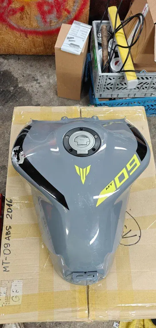 Nádrž yamaha