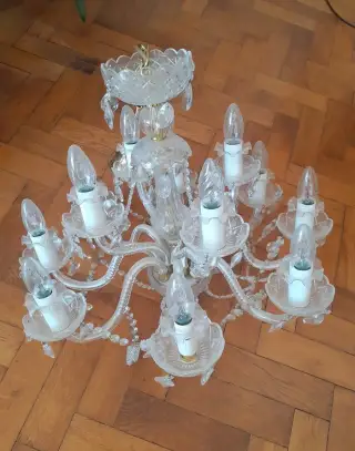 křišťálový lustr