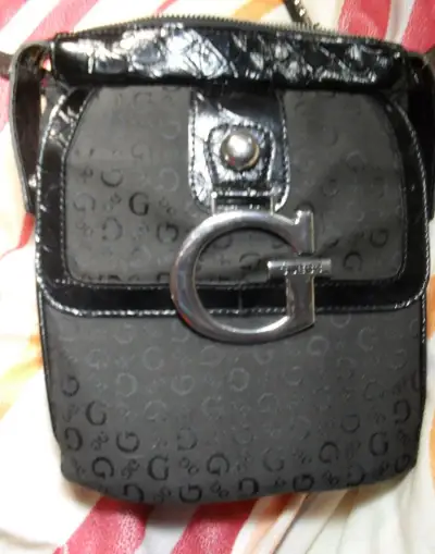 Guess kabelka crosbody