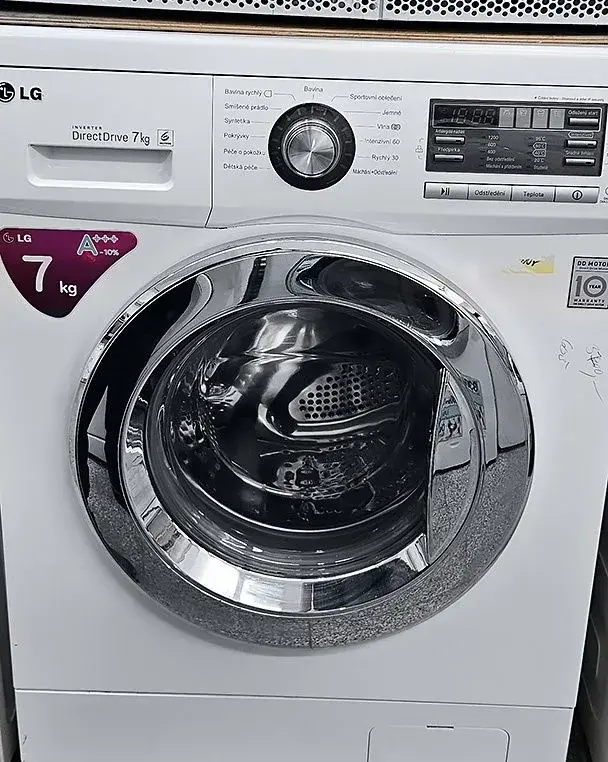 Automatická pračka LG Drive, 7kg, display, inverter, AEG