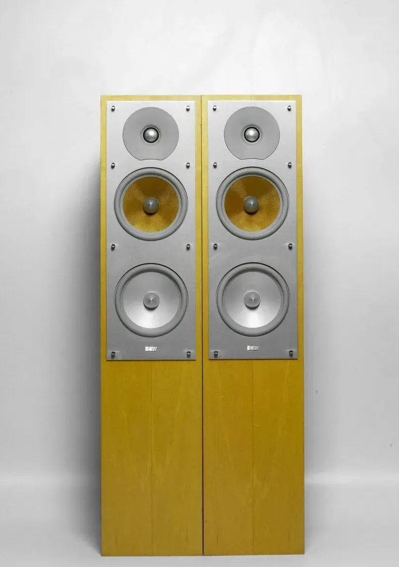 Bowers & Wilkins CM 4