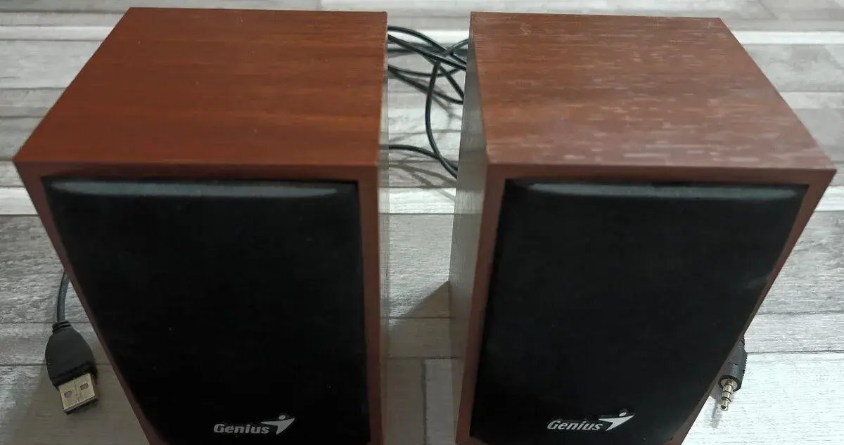 Dřevěné reprobedny Genius SP HF-160