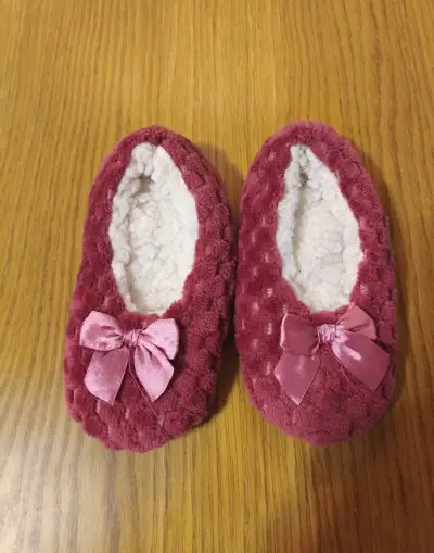 Dívčí hřejivé bačkory (délka podrážky 19 cm)