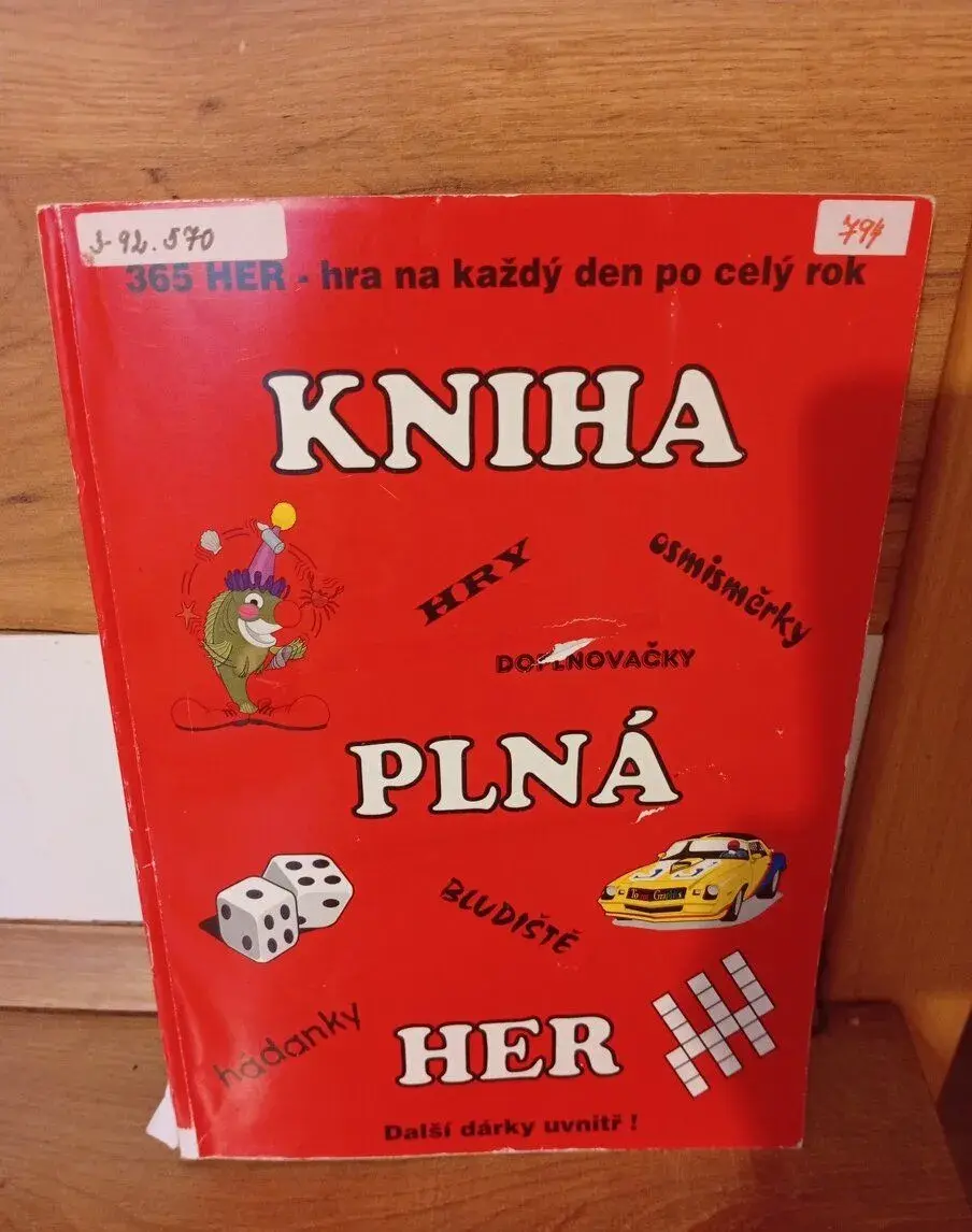 Kniha plná her