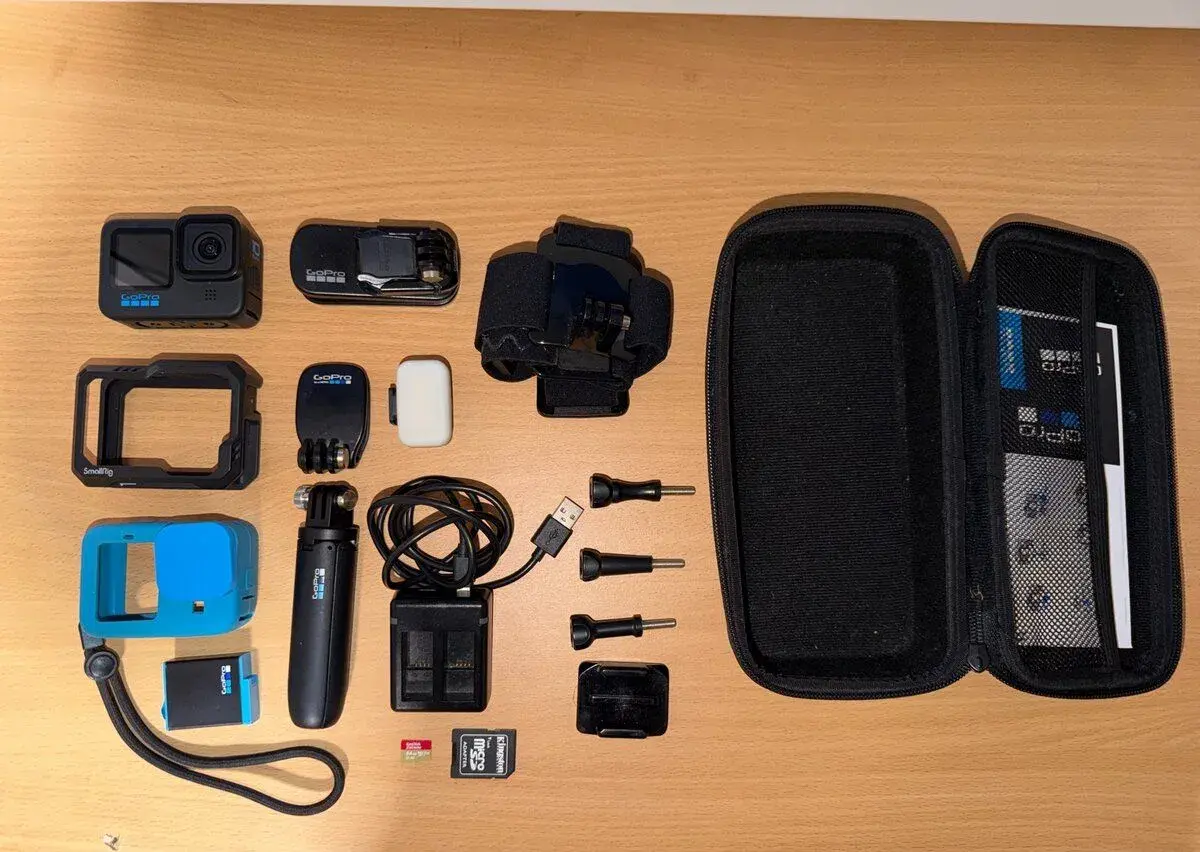 GoPro HERO10 Black – perfektní stav, hromada příslušenství
