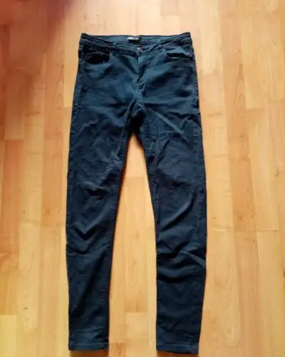 kalhoty cropp