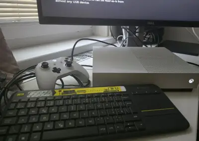 Xbox one wireless ovladač a bezdrátová klávesnice