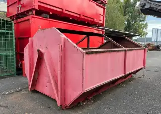 Hákový kontejner, nosič kontejnerů