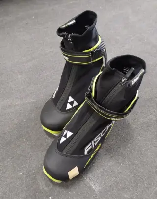 Běžecké boty Fischer RCS skate vel.37