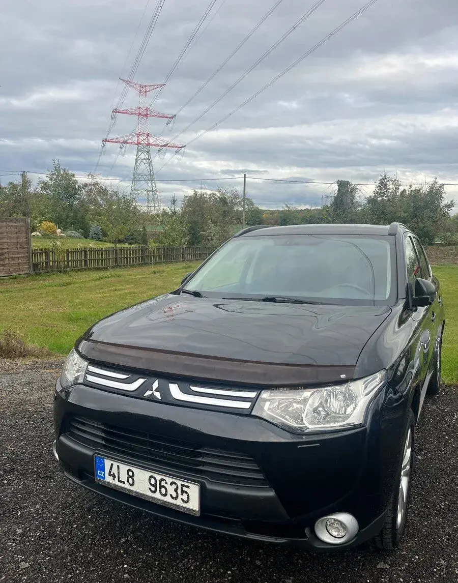 Mitsubishi OUTLANDER – 2014, 231 000 km