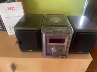 JVC přehrávač