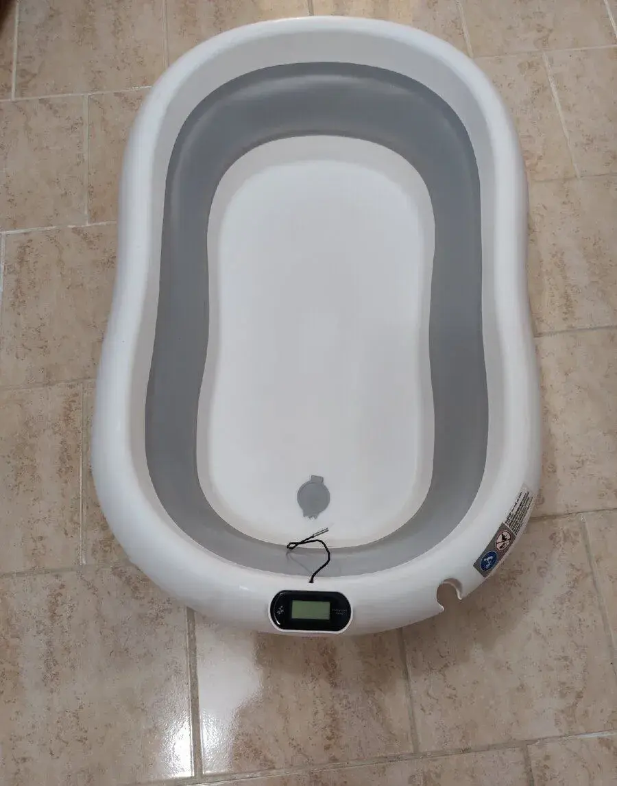 Skládací vanička s teploměrem