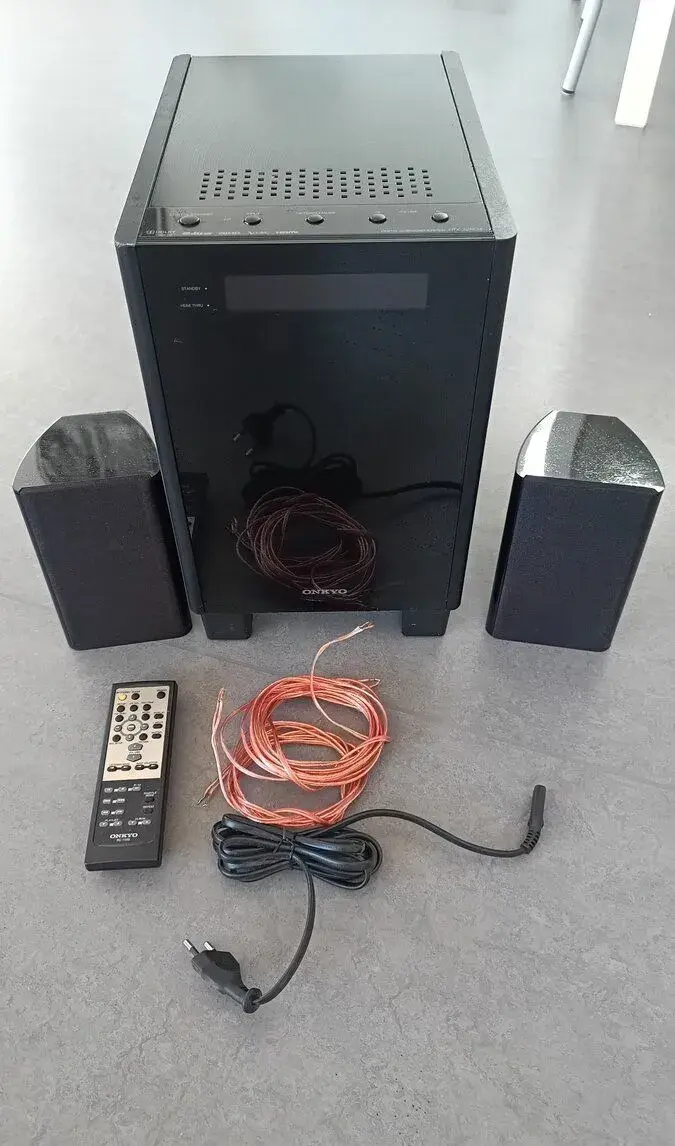 Onkyo HTX-22HDX - k opravě