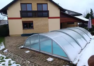 ZACHOVALÝ KRYT NA BAZÉN, MOŽNO I NA SKLENÍK