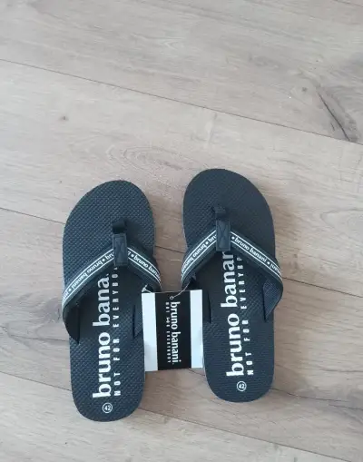 Pantofle Bruno Banani