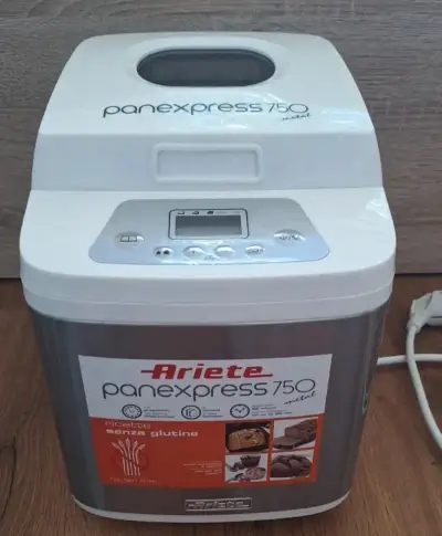 Domácí pekárna Ariete Panexpress 750 – jako nová