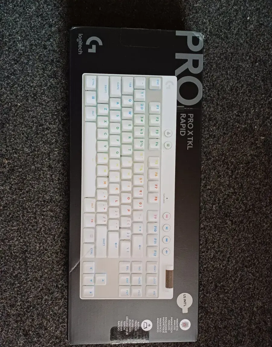Logitech G PRO X TKL RAPID – BÍLÁ, NOVÁ, NEROZBALENÁ