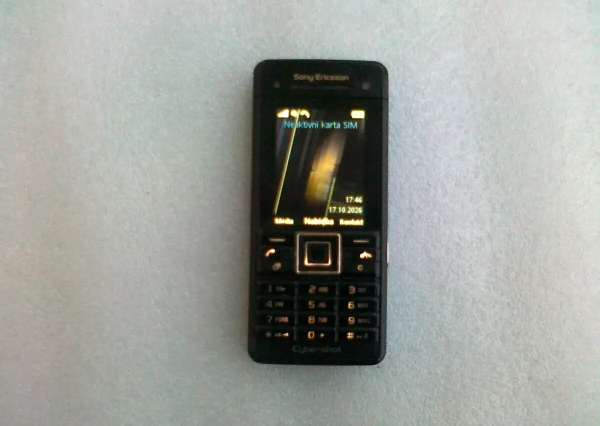 SONY ERICSSON,.--