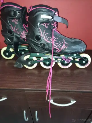 Dámské kolečkové brusle Action Activ ABEC 7 vel. 42