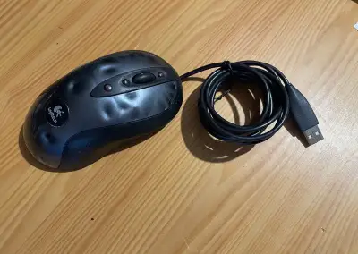 Drátová myš Logitech MX518