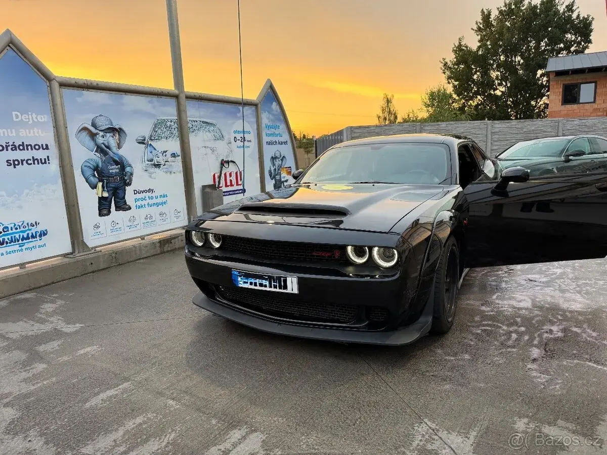 Dodge CHALLENGER – 2018, 143 000 km