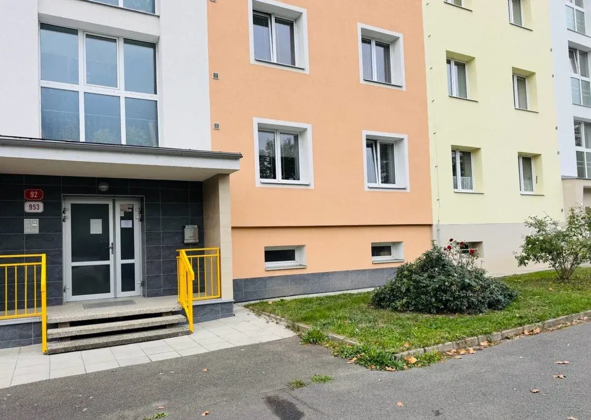 Pronájem, bytu 3+1+B, 84m2, ul. Revoluční, Plzeň - Lobzy