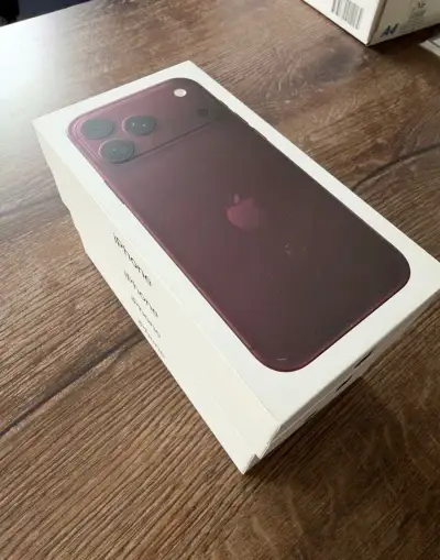 iPhone 18 Pro Max 256 Burgundy