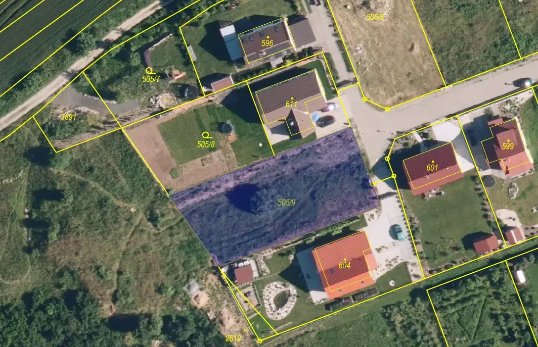 Stavební pozemek pro bydlení - 1059 m2