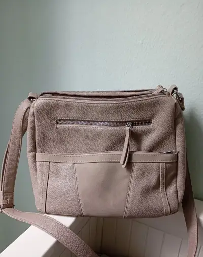 DÁMSKÁ KABELKA + CROSSBODY