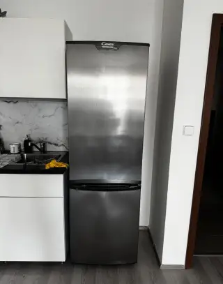 Lednice s mrazakem 180cm