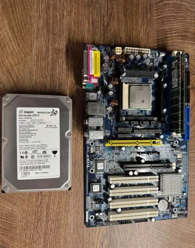 Retro MB ASRock K8Upgrade-N, AMD Sempron, 1GB RAM,HDD 40GB