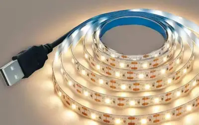 4metrová lepící LED páska s USB koncovkou