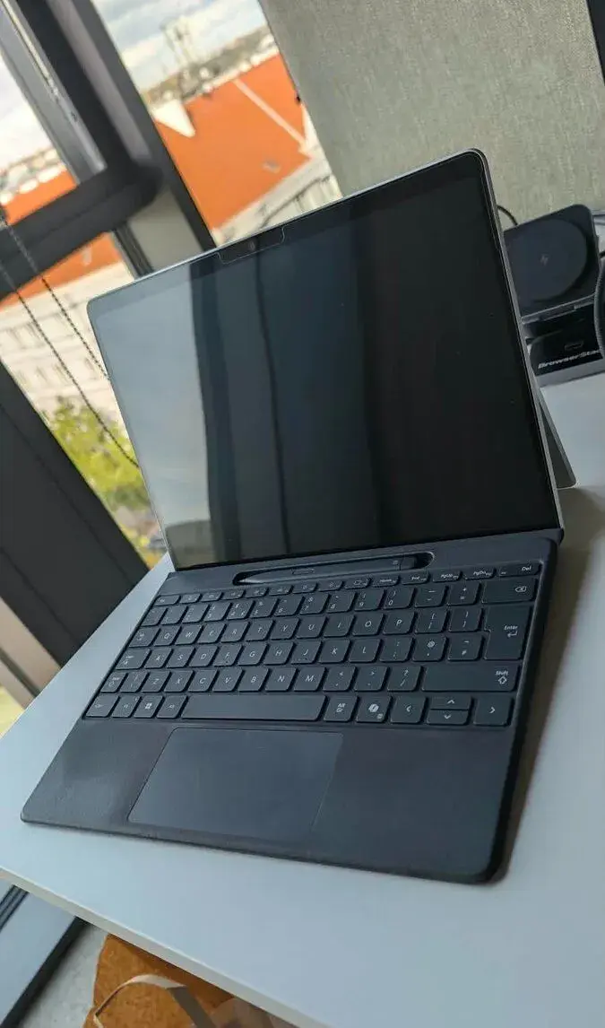 Microsoft Surface Pro 11th Edition+ Flex Keyboard & Slim Pen