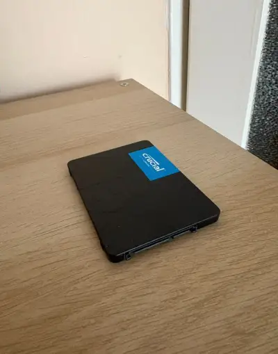 SSD Crucial BX500 (240 GB) SATA III