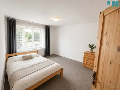 Pronájem pokojů - ubytování až pro 6 osob - 160 m², Heraltic