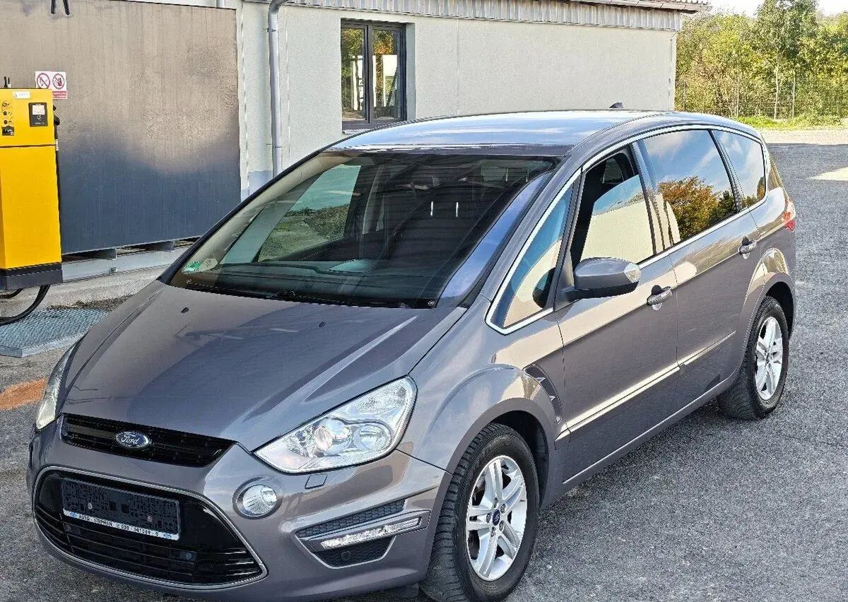 Ford S-Max – 2014, 209 000 km