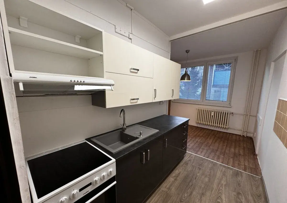Pronájem bytu 2+1, Dlouhá, Zlín, 13000 Kč/měs, 56 m2